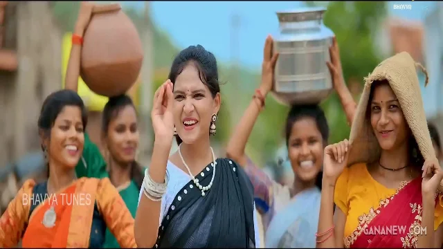 Stree 2 (2024) Hindi Movie HDRip Screenshot 6